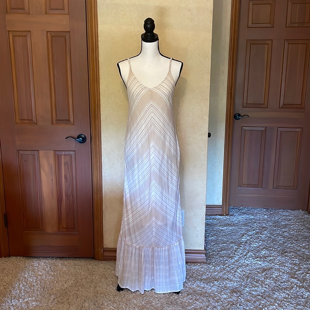 Adorable maxi dress